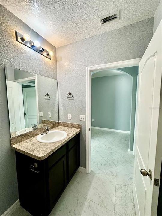 En Renta: $1,800 (3 camas, 2 baños, 1838 Pies cuadrados)