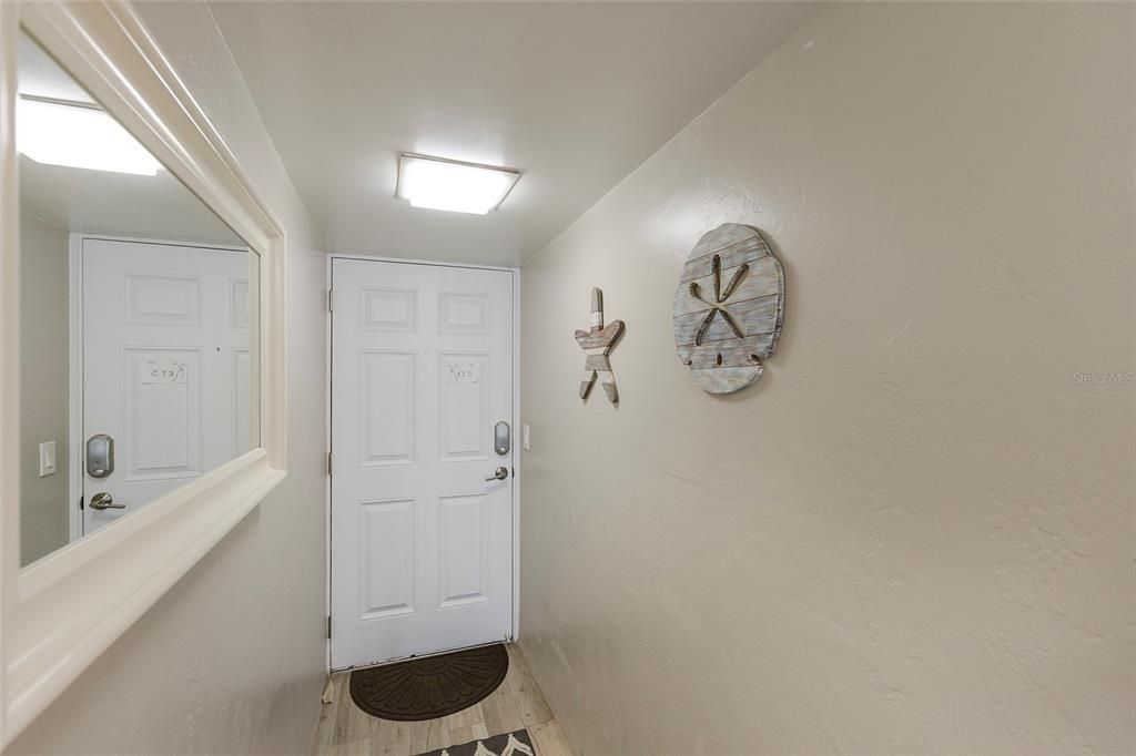 En Venta: $249,900 (2 camas, 2 baños, 1013 Pies cuadrados)