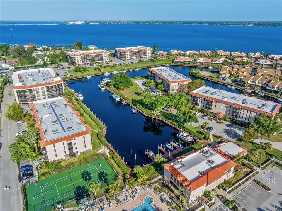 En Venta: $199,000 (2 camas, 2 baños, 1147 Pies cuadrados)
