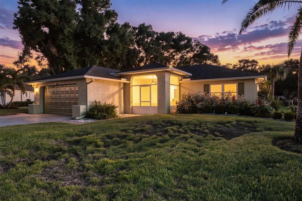 For Sale: $475,000 (3 beds, 2 baths, 2086 Square Feet)