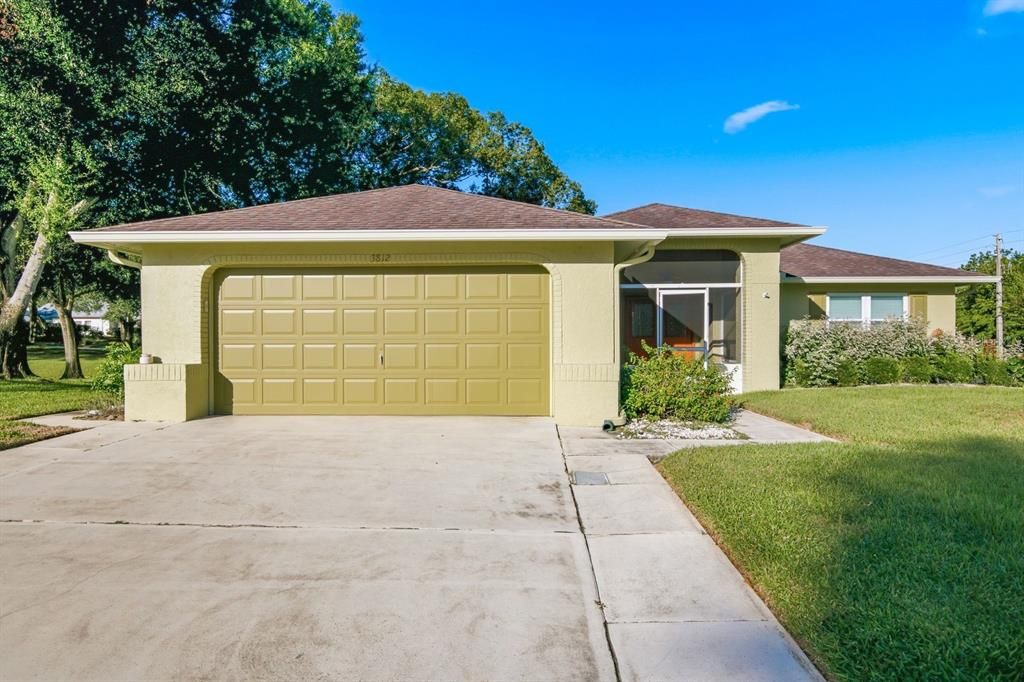 For Sale: $475,000 (3 beds, 2 baths, 2086 Square Feet)