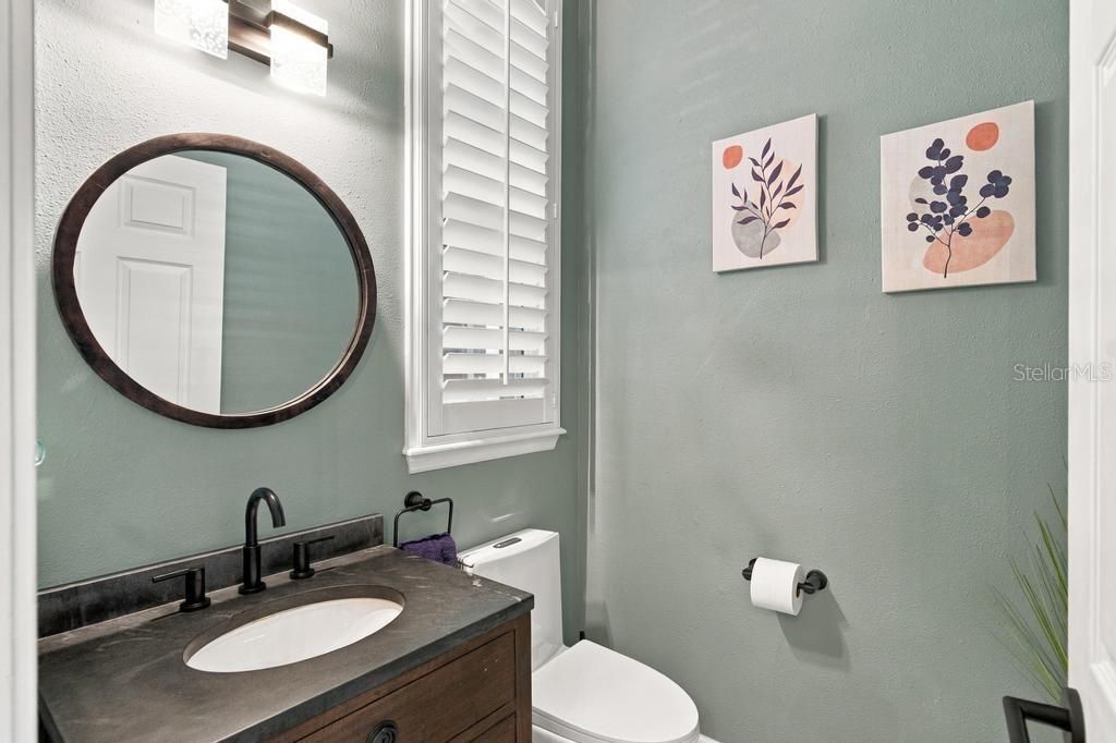 En Venta: $729,900 (4 camas, 2 baños, 2708 Pies cuadrados)