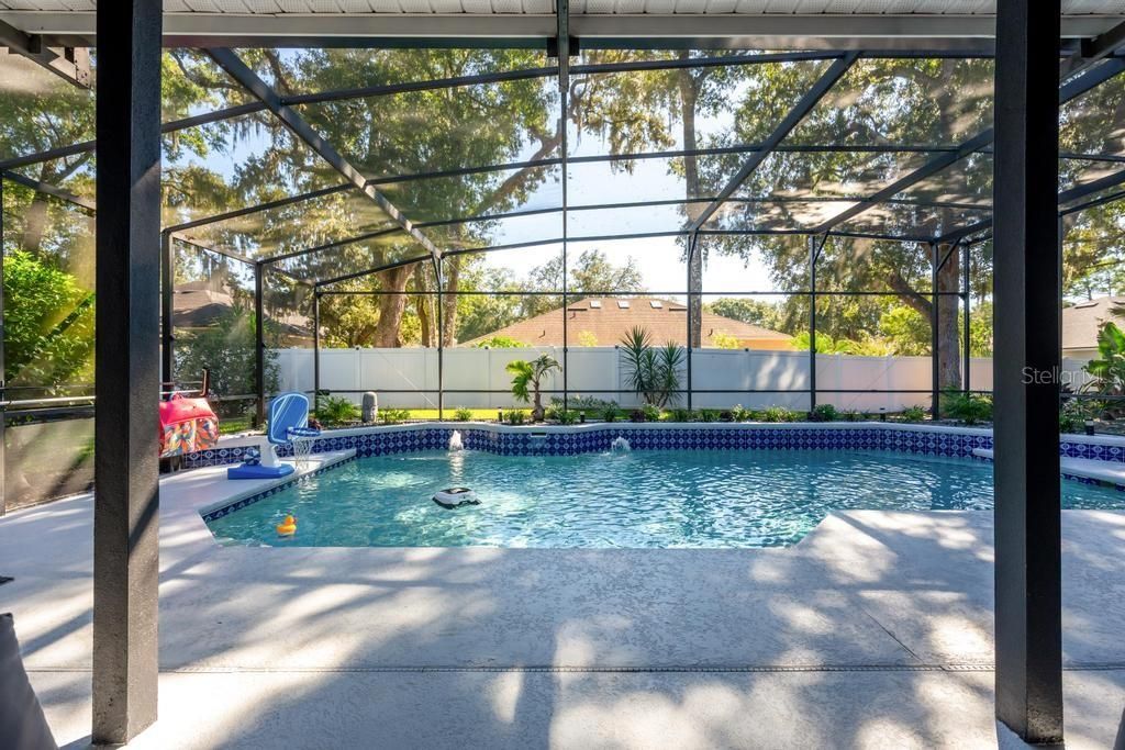 En Venta: $729,900 (4 camas, 2 baños, 2708 Pies cuadrados)