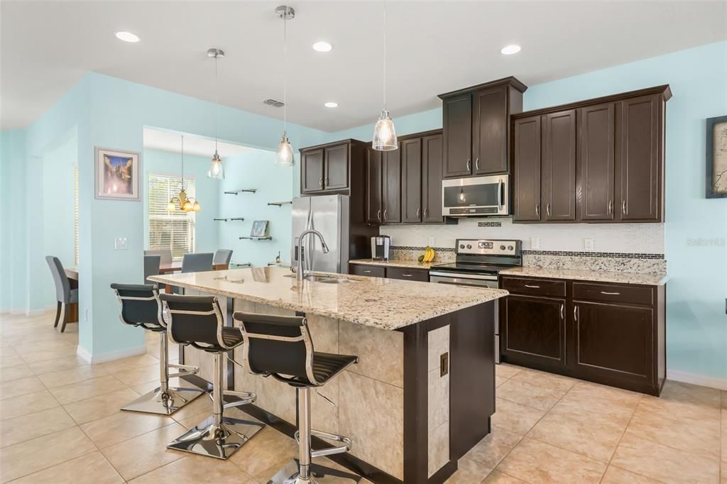 For Sale: $455,000 (3 beds, 2 baths, 1725 Square Feet)