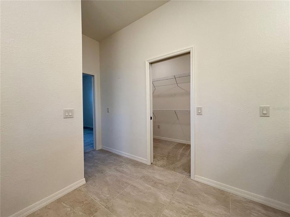 En Venta: $415,000 (3 camas, 2 baños, 2057 Pies cuadrados)