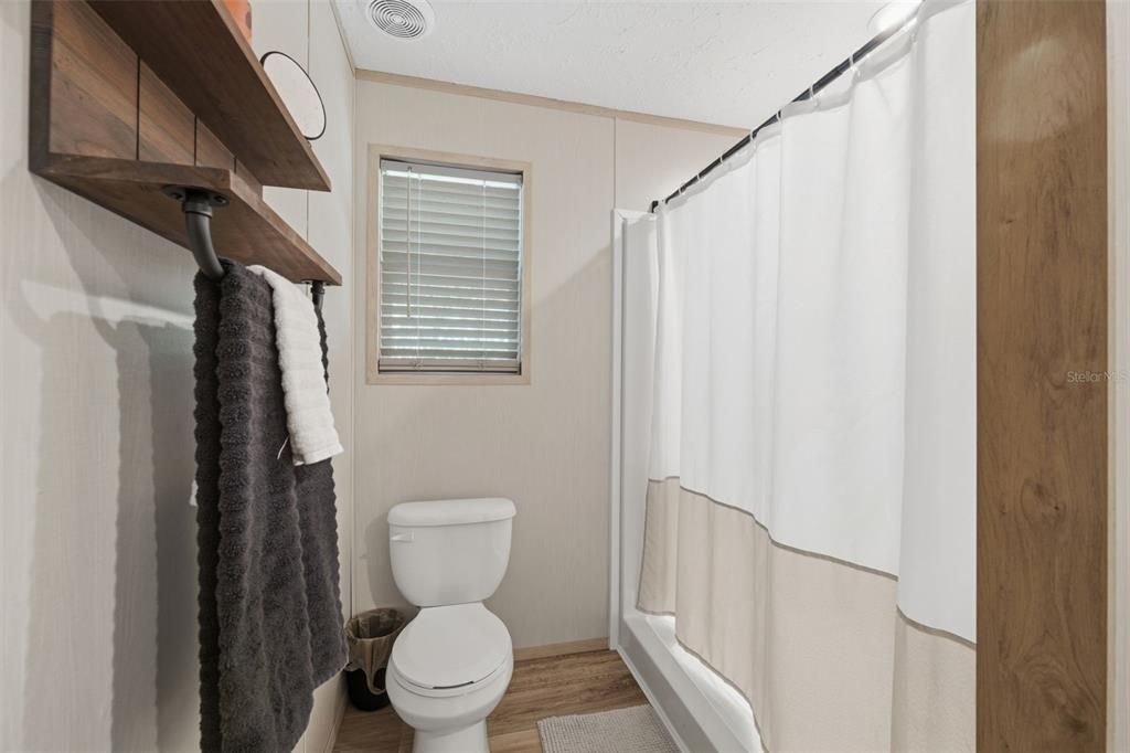 На продажу: $259,000 (3 спален, 2 ванн, 1080 Квадратных фут)