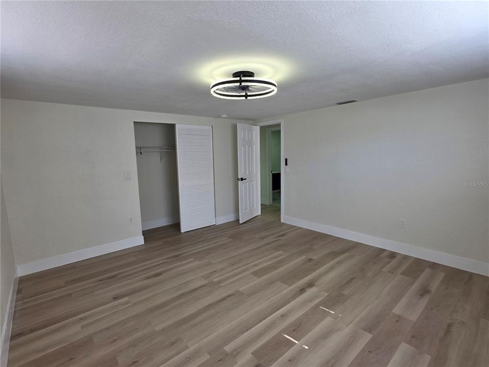 For Sale: $329,000 (4 beds, 3 baths, 1584 Square Feet)