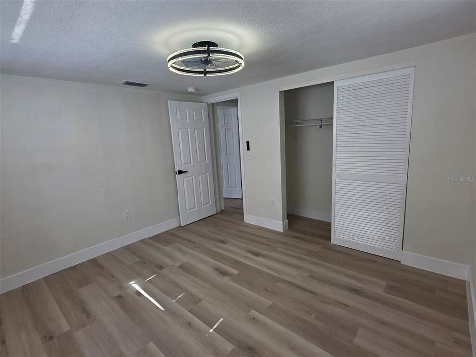 For Sale: $329,000 (4 beds, 3 baths, 1584 Square Feet)