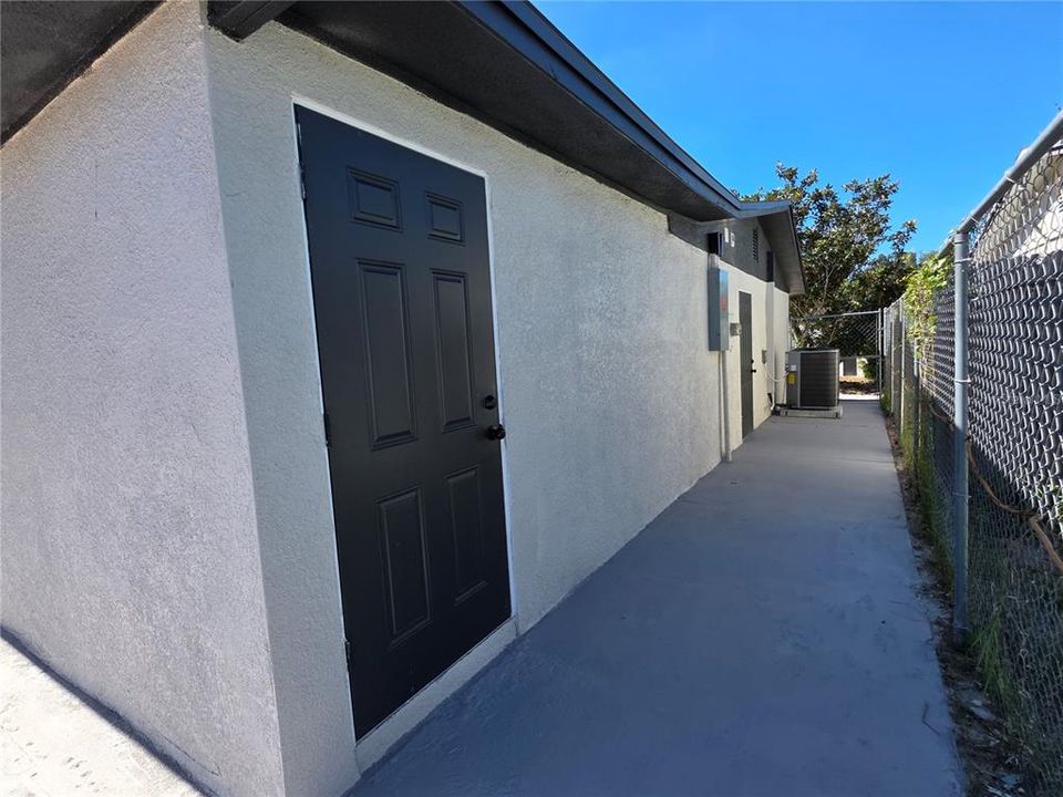 For Sale: $329,000 (4 beds, 3 baths, 1584 Square Feet)