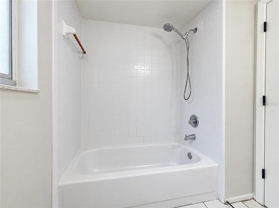 En Venta: $322,000 (3 camas, 2 baños, 1817 Pies cuadrados)