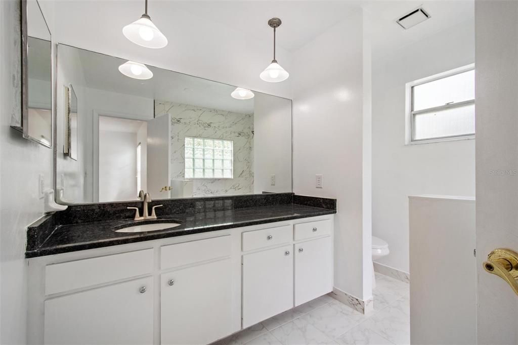 For Sale: $349,500 (4 beds, 2 baths, 2132 Square Feet)
