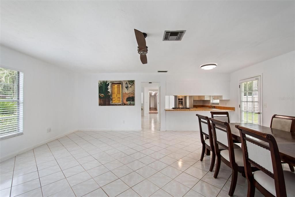 For Sale: $349,500 (4 beds, 2 baths, 2132 Square Feet)
