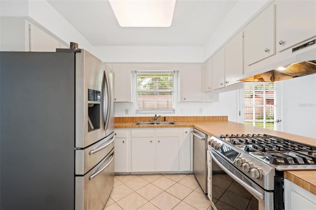For Sale: $349,500 (4 beds, 2 baths, 2132 Square Feet)