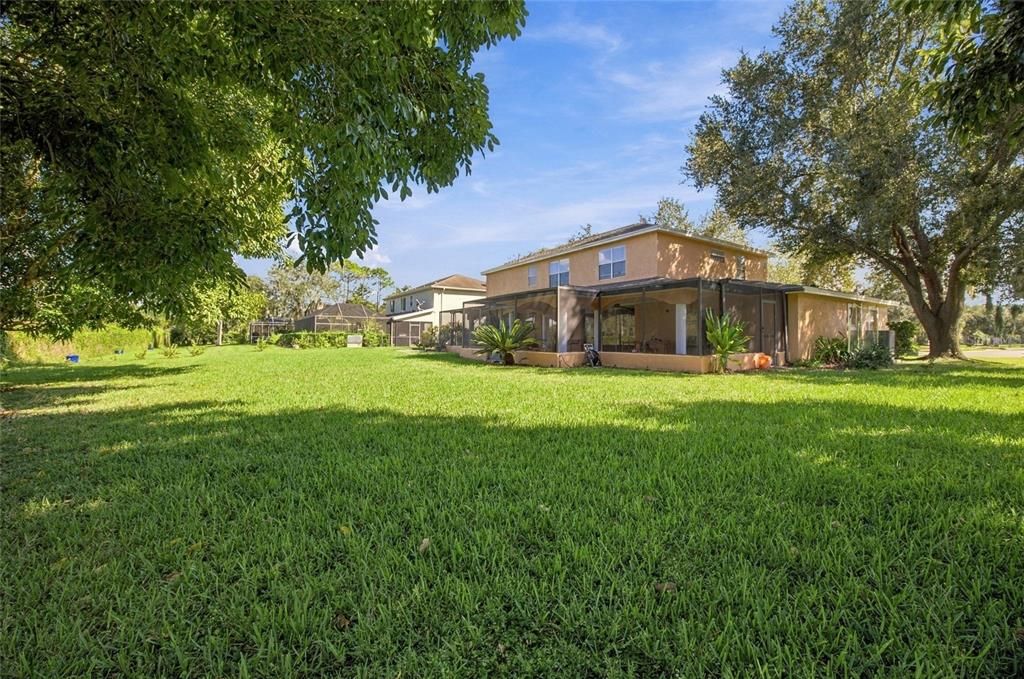 For Sale: $690,000 (5 beds, 4 baths, 3760 Square Feet)