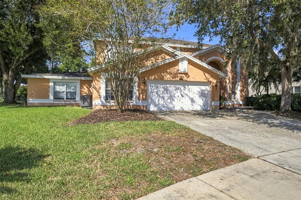 For Sale: $690,000 (5 beds, 4 baths, 3760 Square Feet)