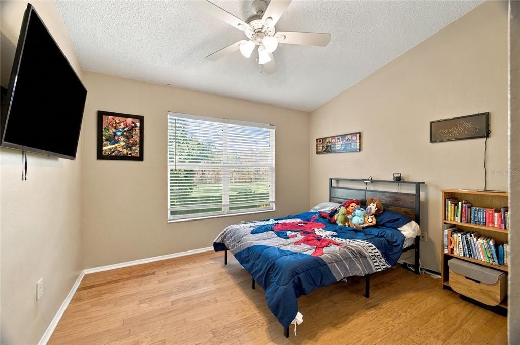 For Sale: $690,000 (5 beds, 4 baths, 3760 Square Feet)