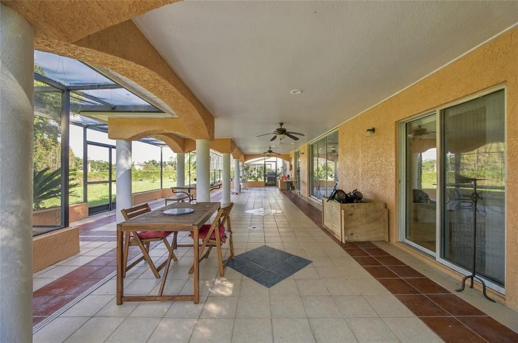 For Sale: $690,000 (5 beds, 4 baths, 3760 Square Feet)