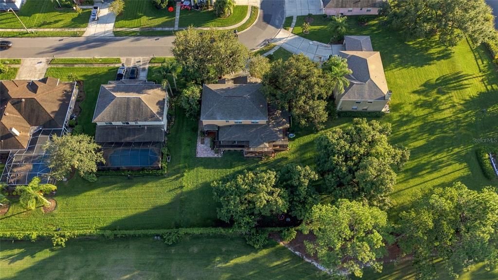 For Sale: $690,000 (5 beds, 4 baths, 3760 Square Feet)
