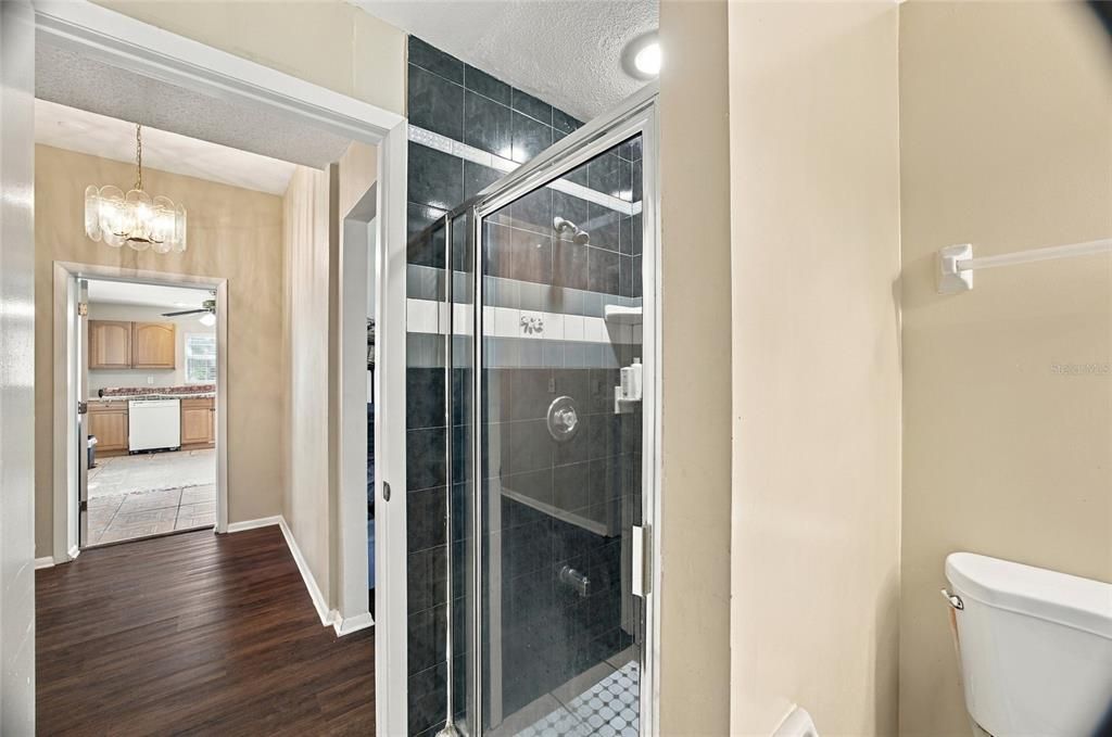 For Sale: $690,000 (5 beds, 4 baths, 3760 Square Feet)