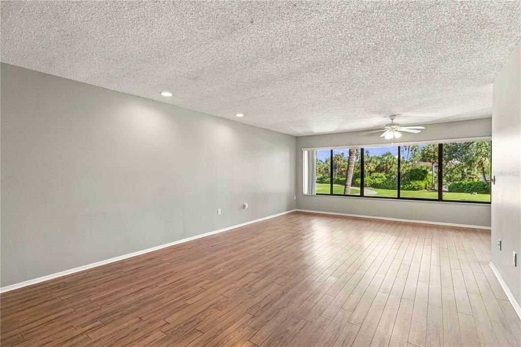 En Venta: $196,500 (2 camas, 2 baños, 1185 Pies cuadrados)
