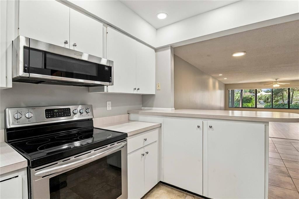 En Venta: $196,500 (2 camas, 2 baños, 1185 Pies cuadrados)