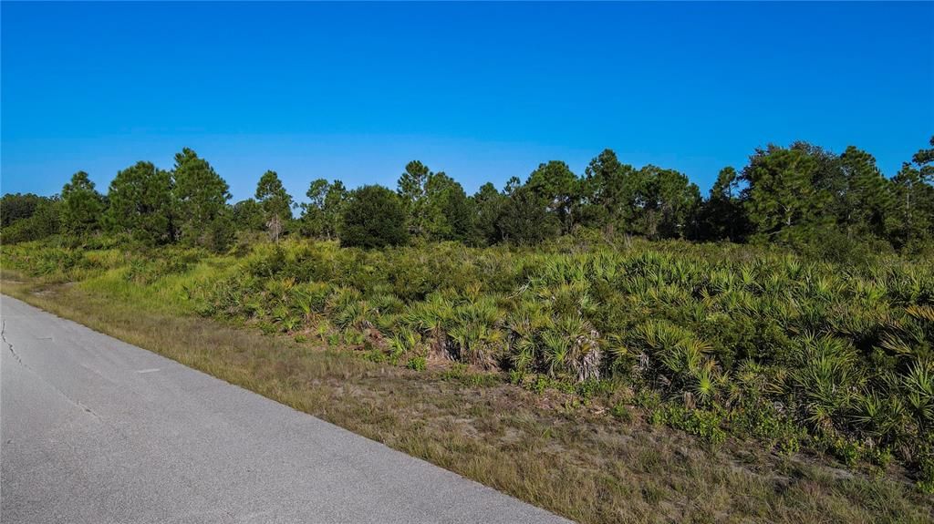 На продажу: $14,000 (0.23 acres)