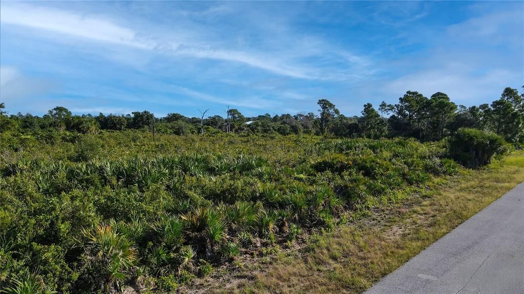 На продажу: $14,000 (0.23 acres)