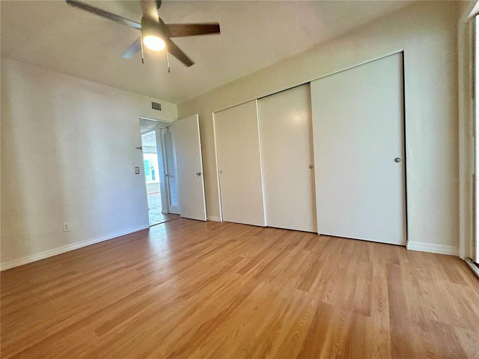 For Sale: $110,000 (2 beds, 1 baths, 1100 Square Feet)