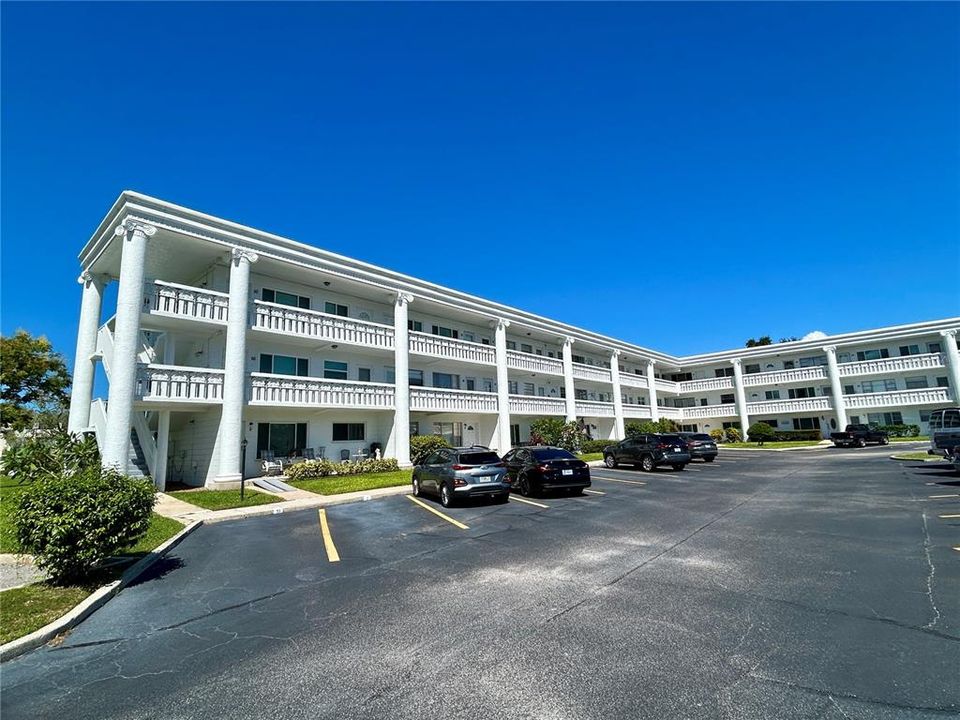 For Sale: $110,000 (2 beds, 1 baths, 1100 Square Feet)