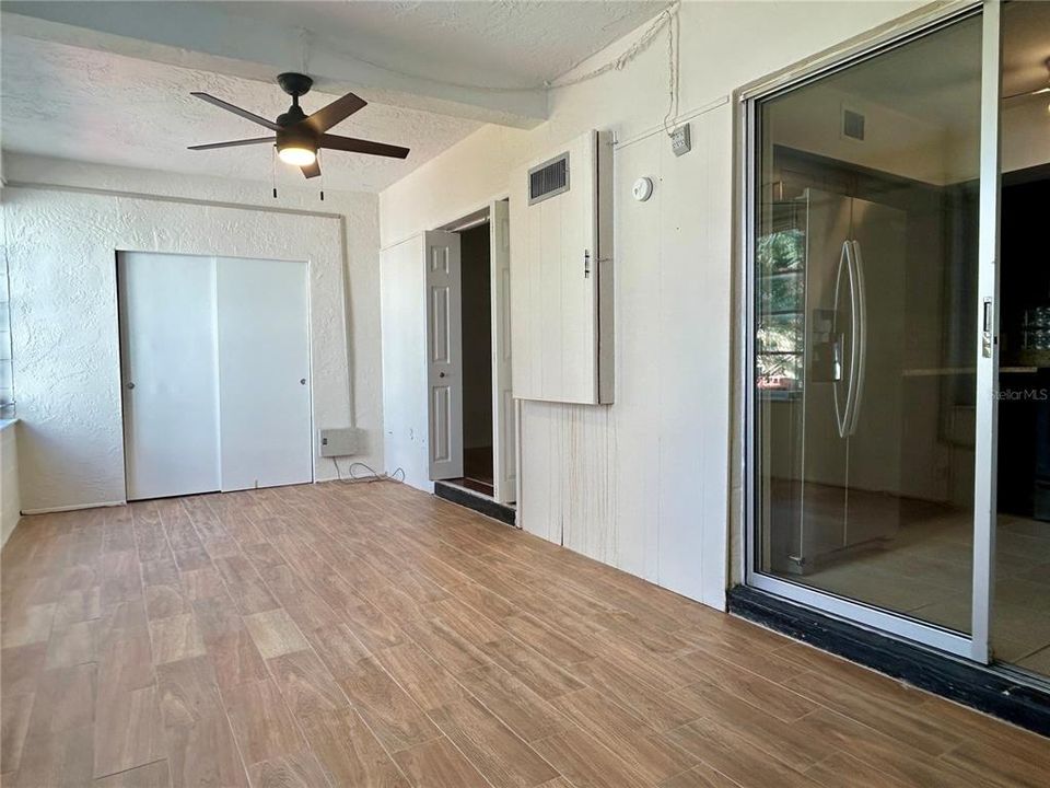 For Sale: $110,000 (2 beds, 1 baths, 1100 Square Feet)