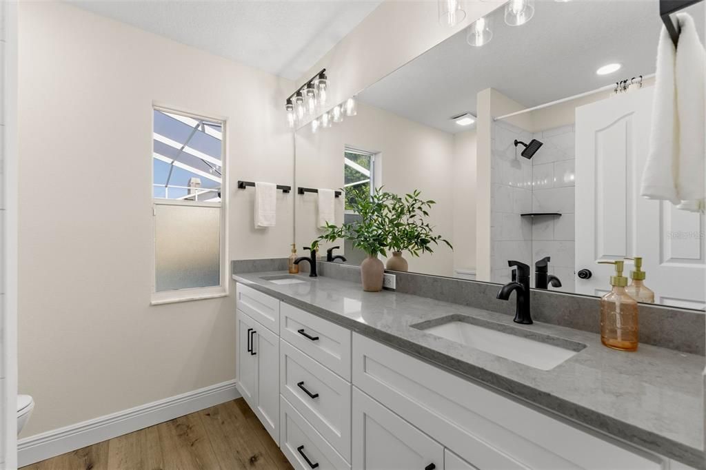 En Venta: $499,900 (5 camas, 3 baños, 2494 Pies cuadrados)