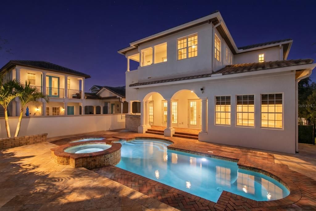 For Sale: $1,675,000 (4 beds, 5 baths, 3496 Square Feet)