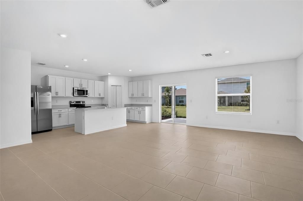 En Venta: $322,274 (5 camas, 2 baños, 2112 Pies cuadrados)