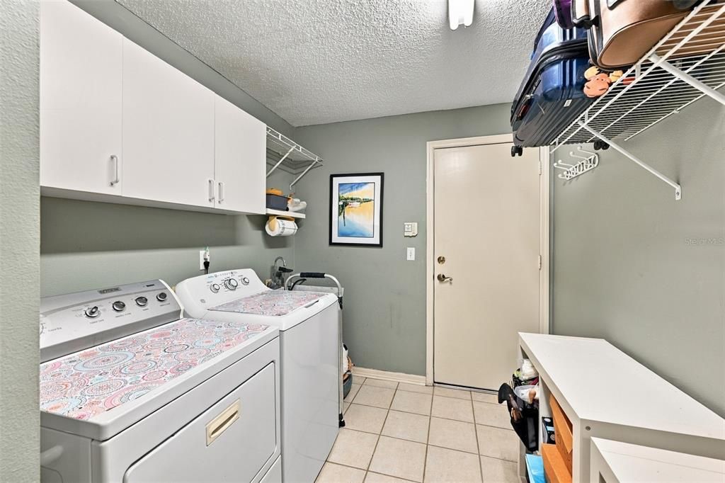 For Sale: $459,000 (3 beds, 2 baths, 2102 Square Feet)