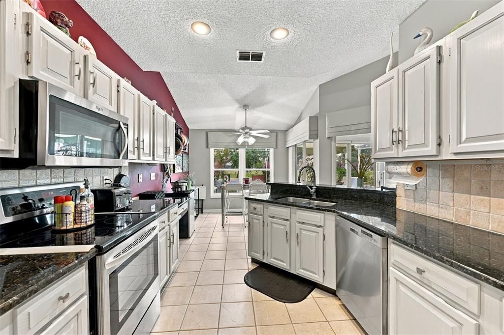 For Sale: $459,000 (3 beds, 2 baths, 2102 Square Feet)