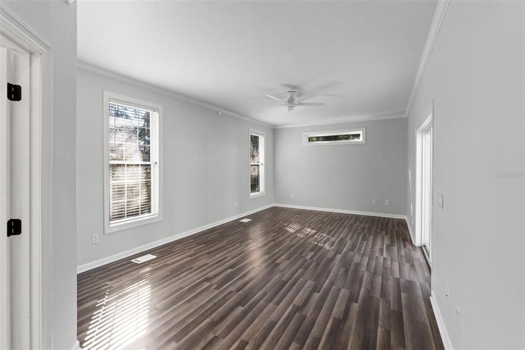 For Sale: $839,950 (5 beds, 4 baths, 3624 Square Feet)