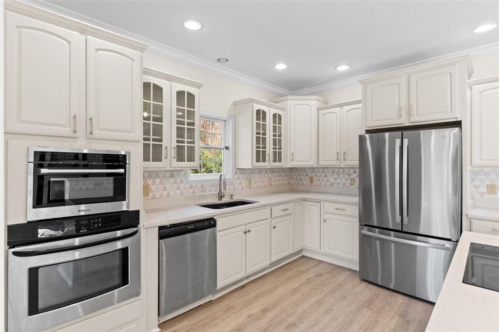 For Sale: $839,950 (5 beds, 4 baths, 3624 Square Feet)