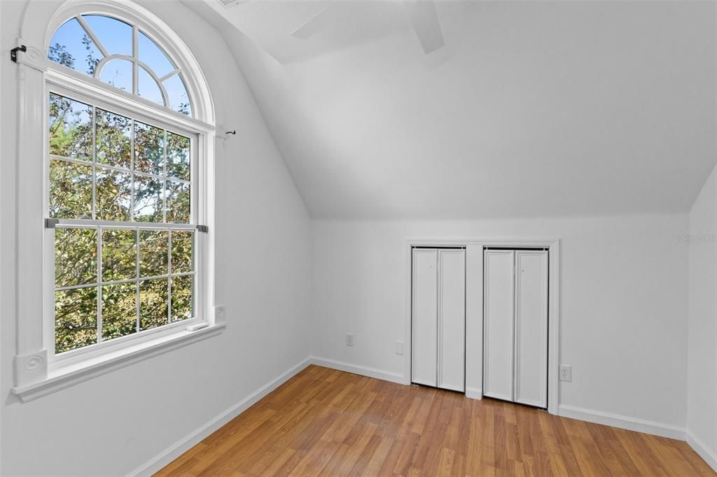 For Sale: $839,950 (5 beds, 4 baths, 3624 Square Feet)