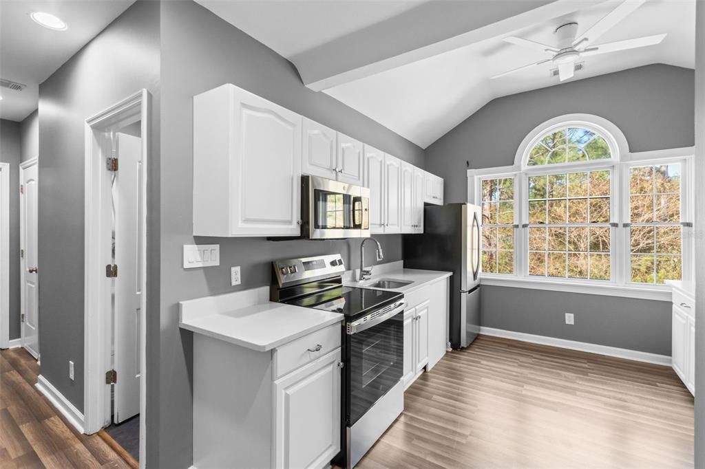 For Sale: $839,950 (5 beds, 4 baths, 3624 Square Feet)