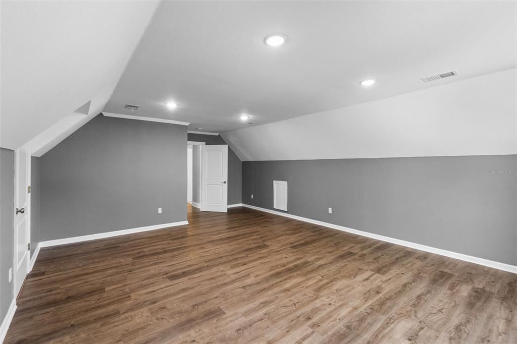 For Sale: $839,950 (5 beds, 4 baths, 3624 Square Feet)