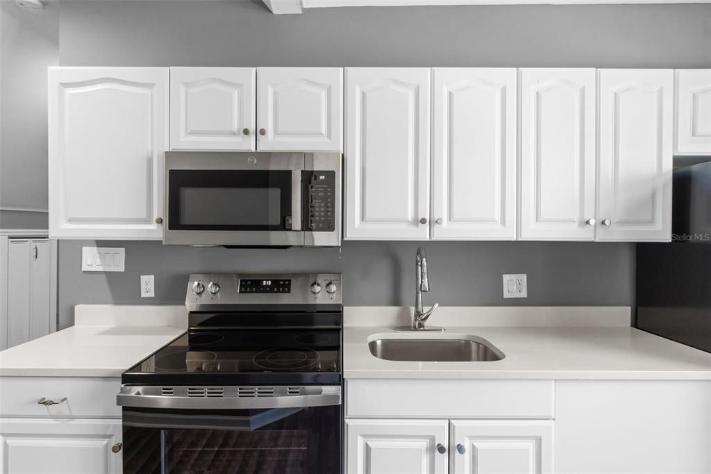 For Sale: $839,950 (5 beds, 4 baths, 3624 Square Feet)