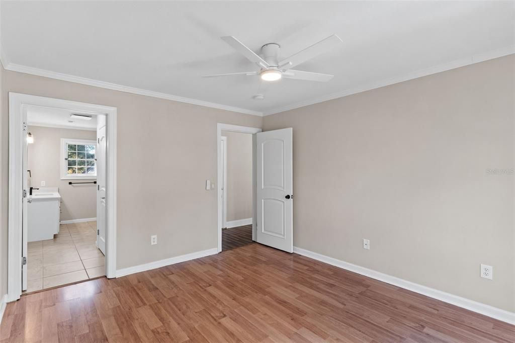 For Sale: $839,950 (5 beds, 4 baths, 3624 Square Feet)