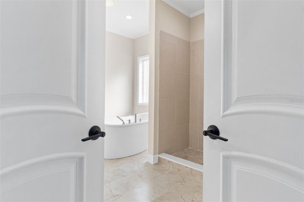 For Sale: $839,950 (5 beds, 4 baths, 3624 Square Feet)