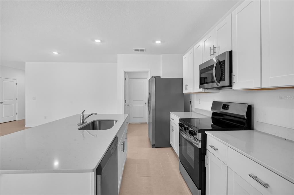 En Venta: $336,286 (5 camas, 2 baños, 2112 Pies cuadrados)