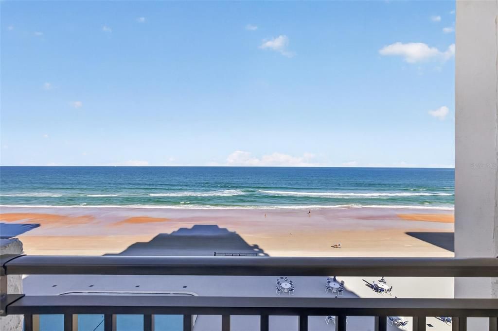 For Sale: $365,000 (2 beds, 2 baths, 1171 Square Feet)