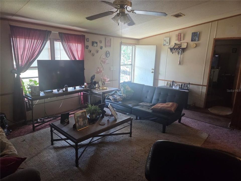 En Venta: $150,000 (3 camas, 2 baños, 1296 Pies cuadrados)