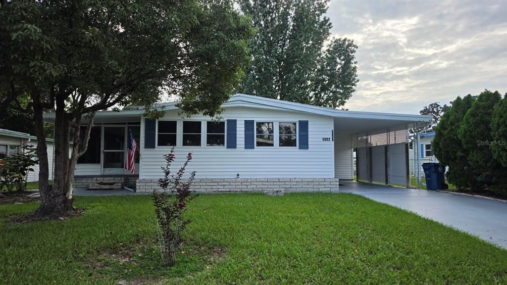 For Rent: $1,275 (2 beds, 1 baths, 690 Square Feet)