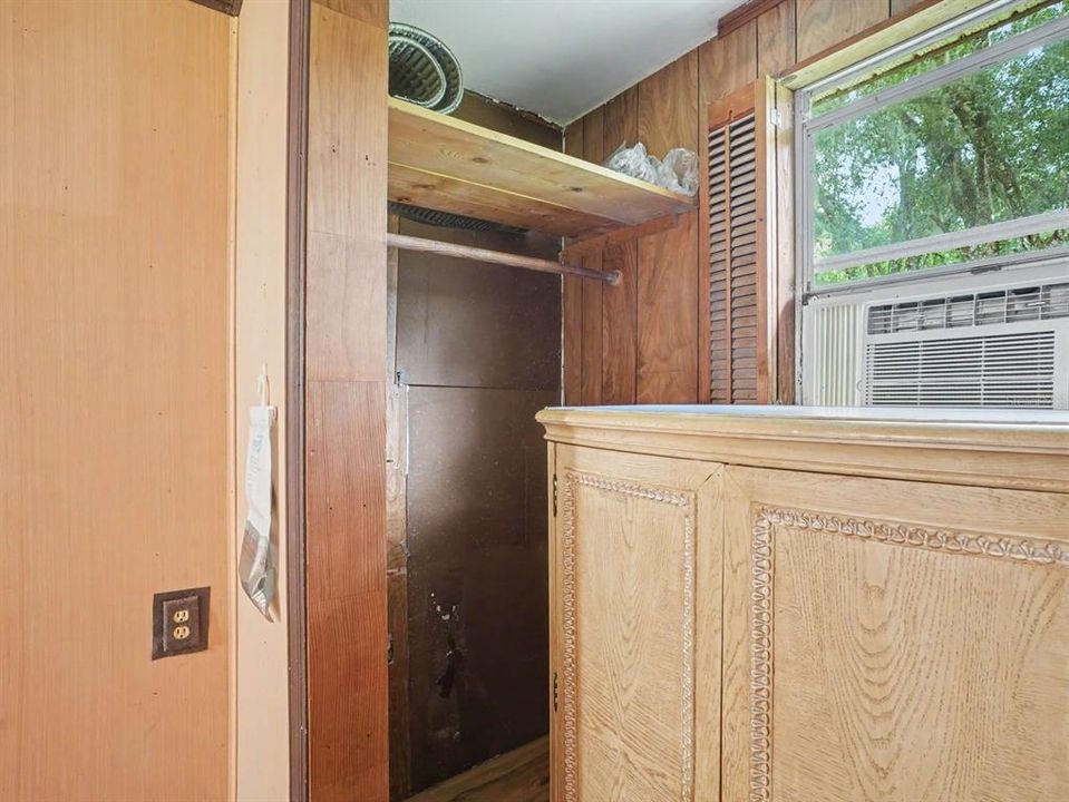 На продажу: $75,000 (1 спален, 1 ванн, 614 Квадратных фут)