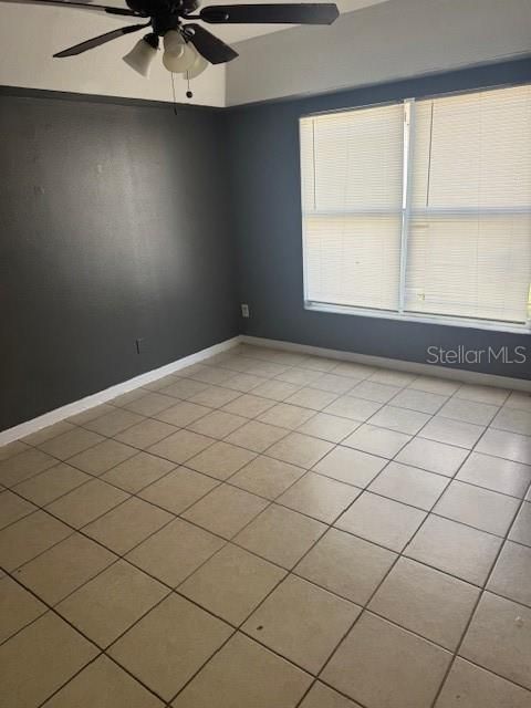 For Rent: $2,400 (4 beds, 2 baths, 1368 Square Feet)
