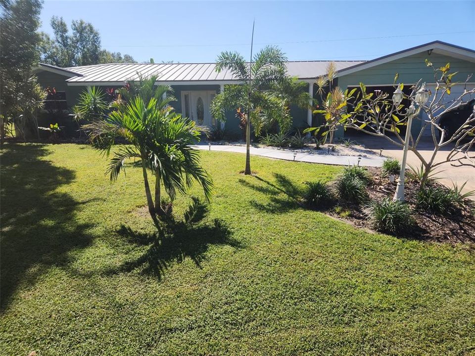 For Sale: $599,000 (3 beds, 2 baths, 2148 Square Feet)
